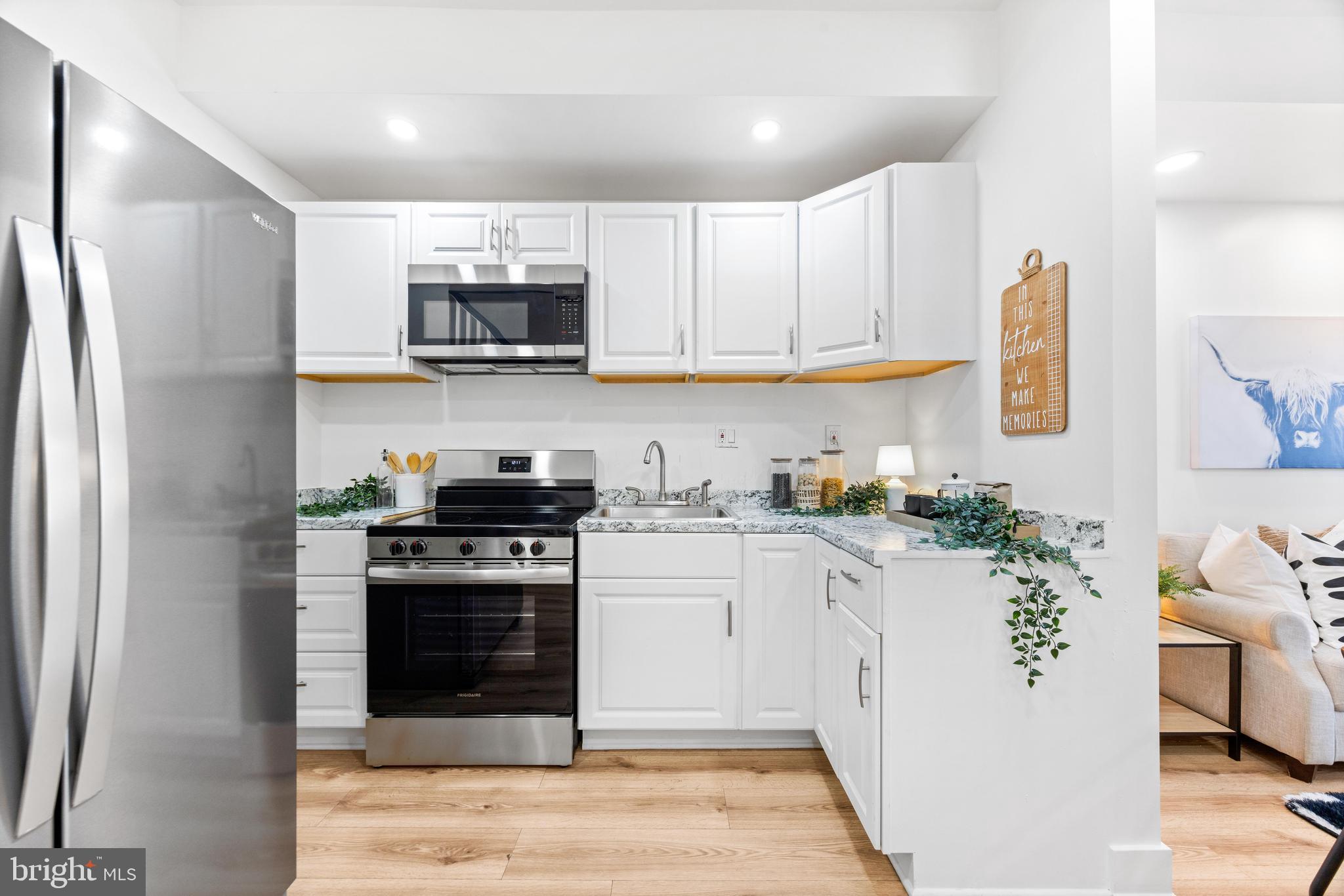 CLIFTON PARK - Residential