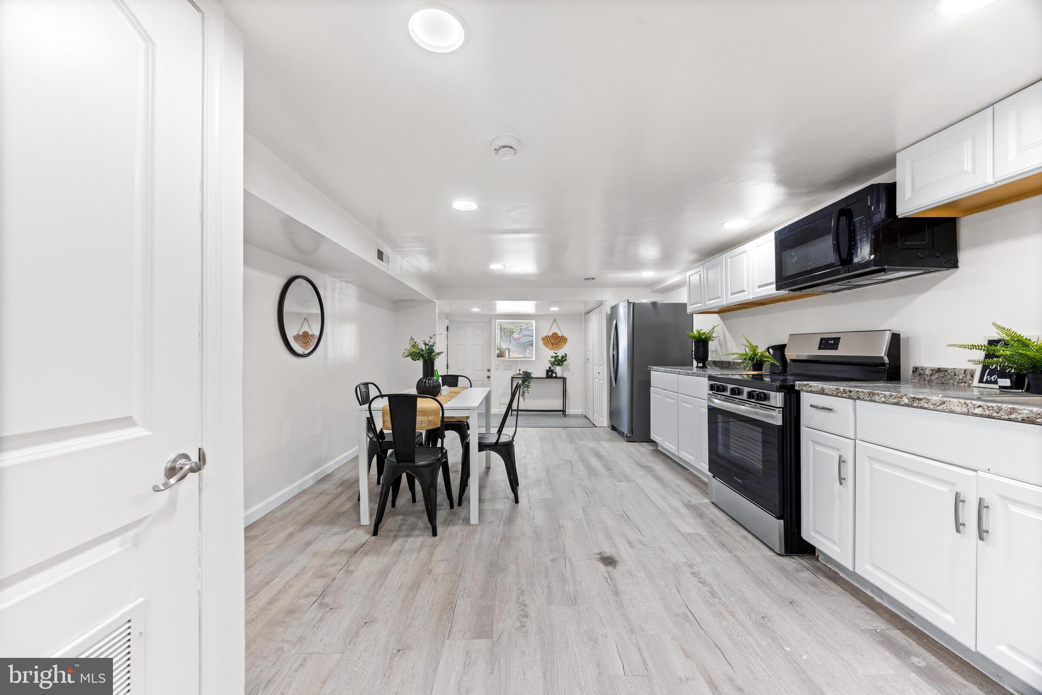 CLIFTON PARK - Residential