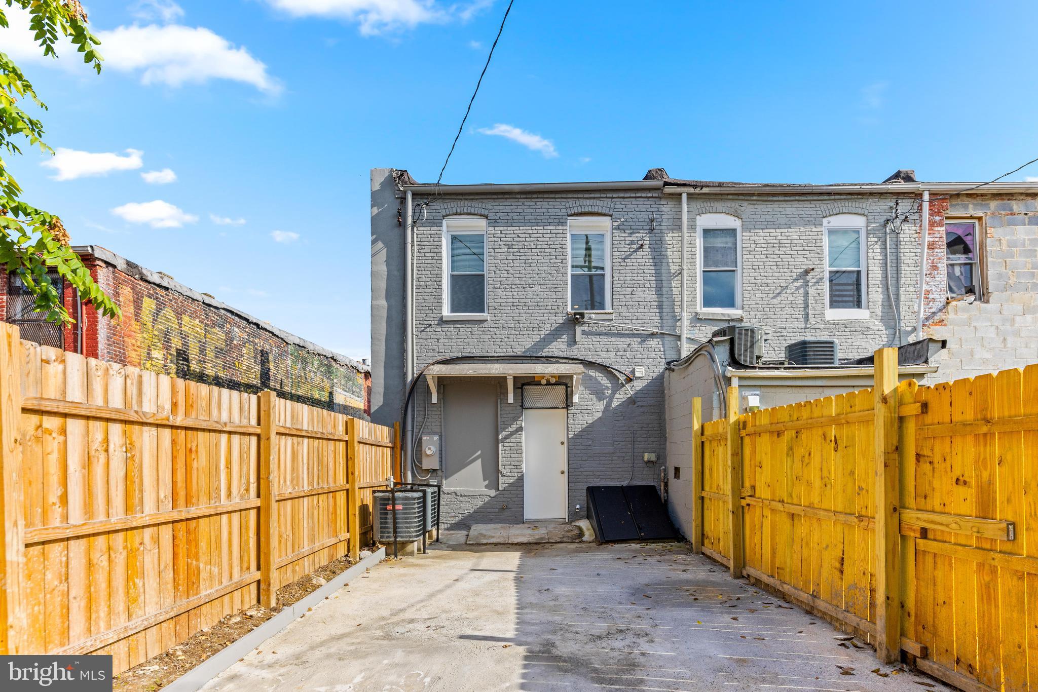 CLIFTON PARK - Residential