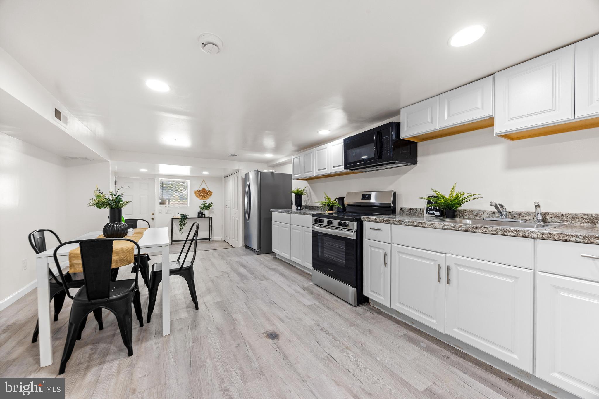 CLIFTON PARK - Residential