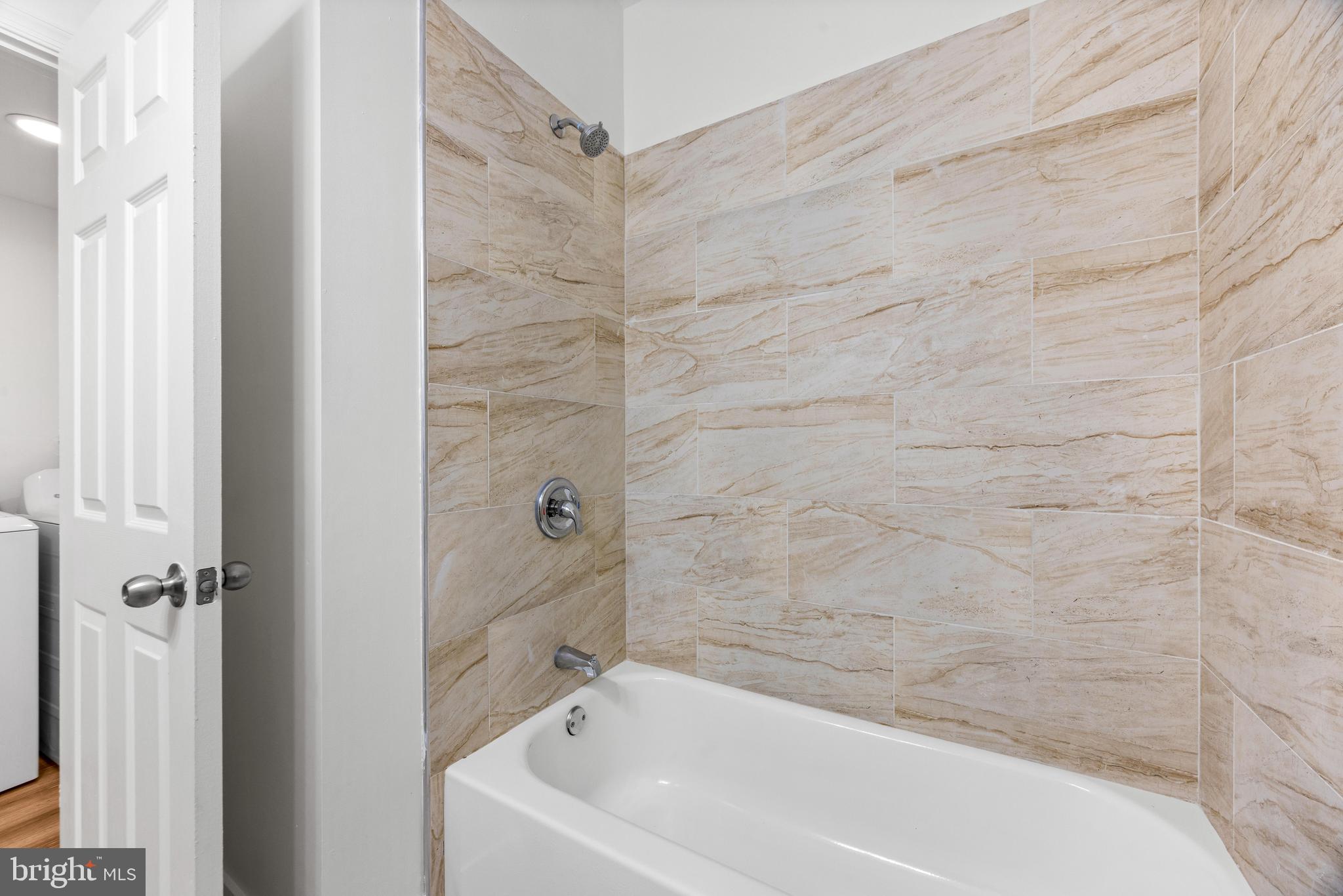 CLIFTON PARK - Residential