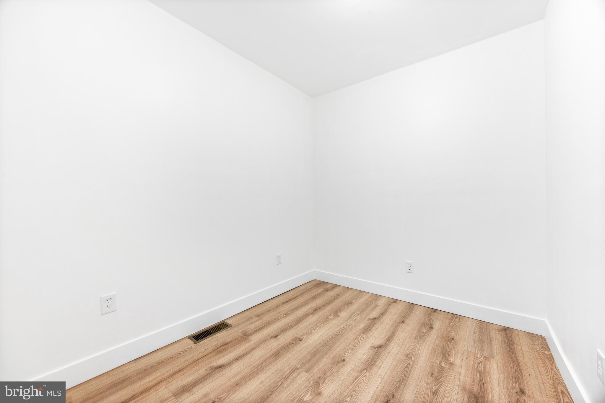 CLIFTON PARK - Residential