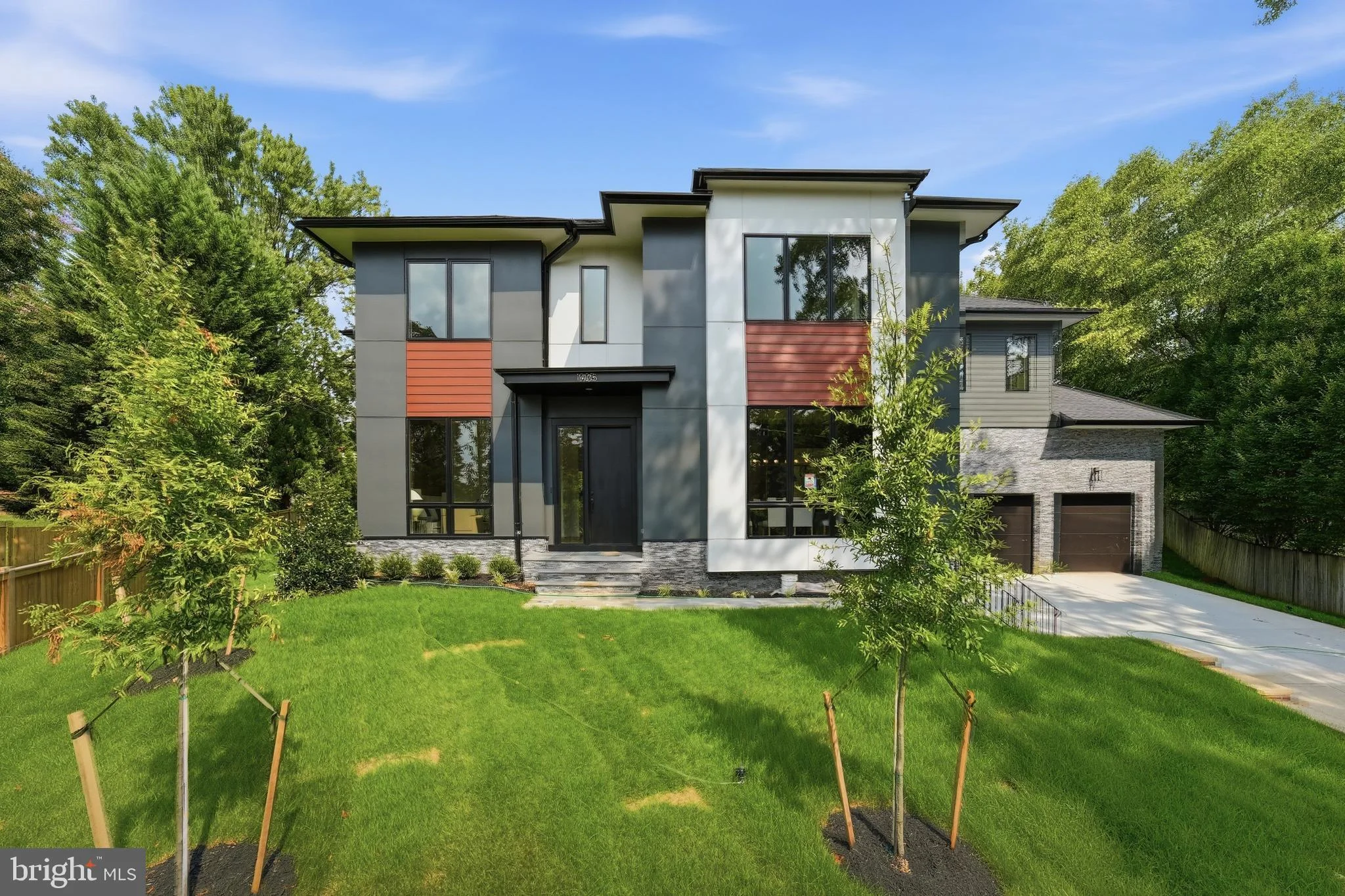 1905 Lamson Place