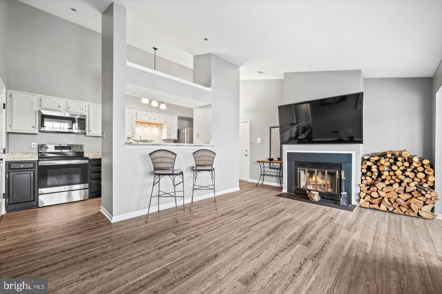 611 HIMES AVENUE 109