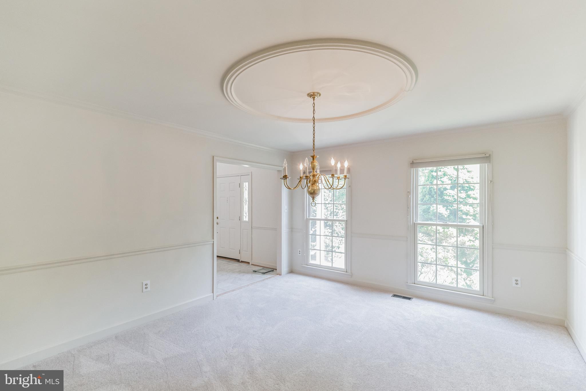 BURKE LAKE ESTATES - Residential