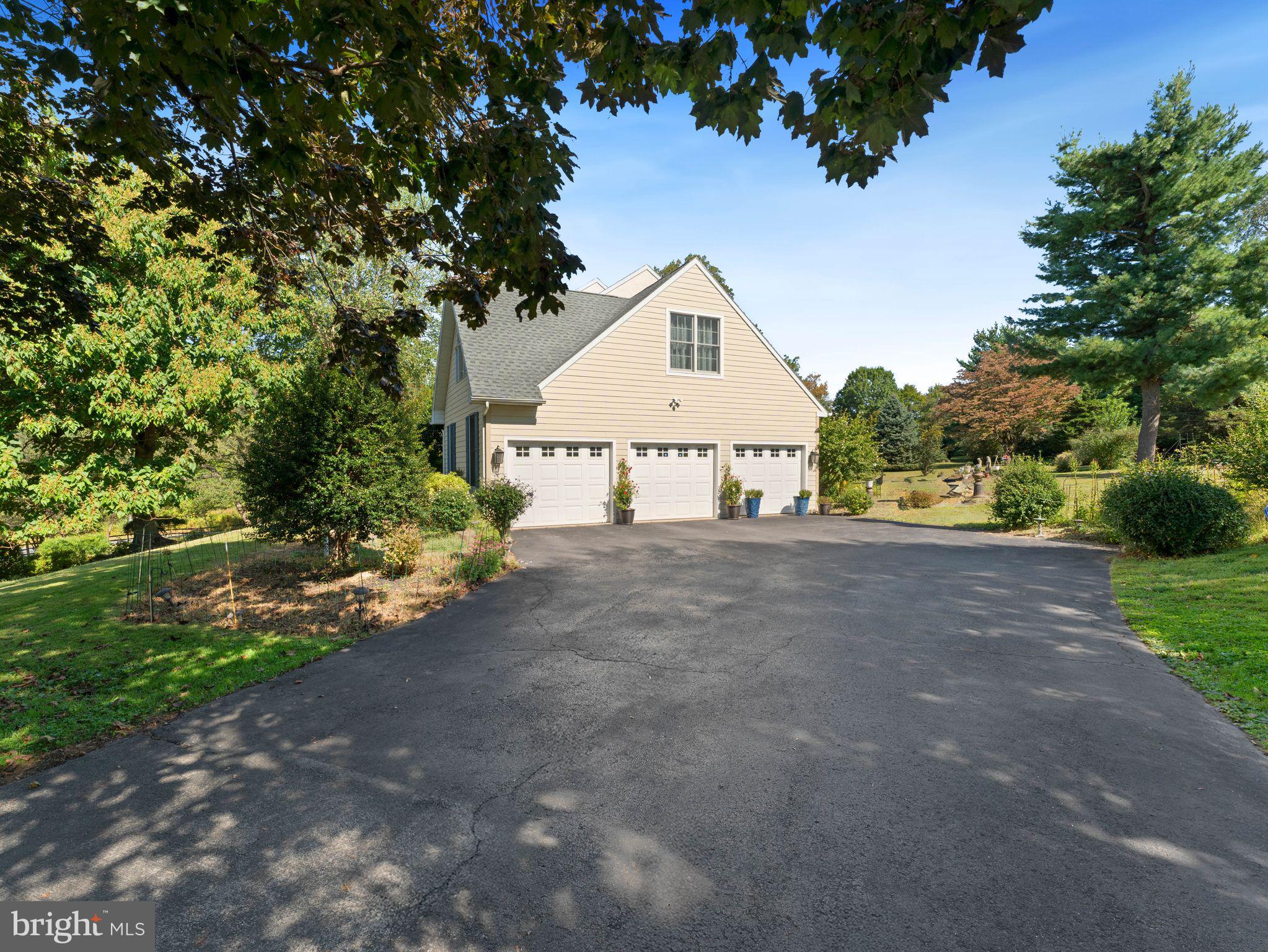101 BELLEFAIR LANE