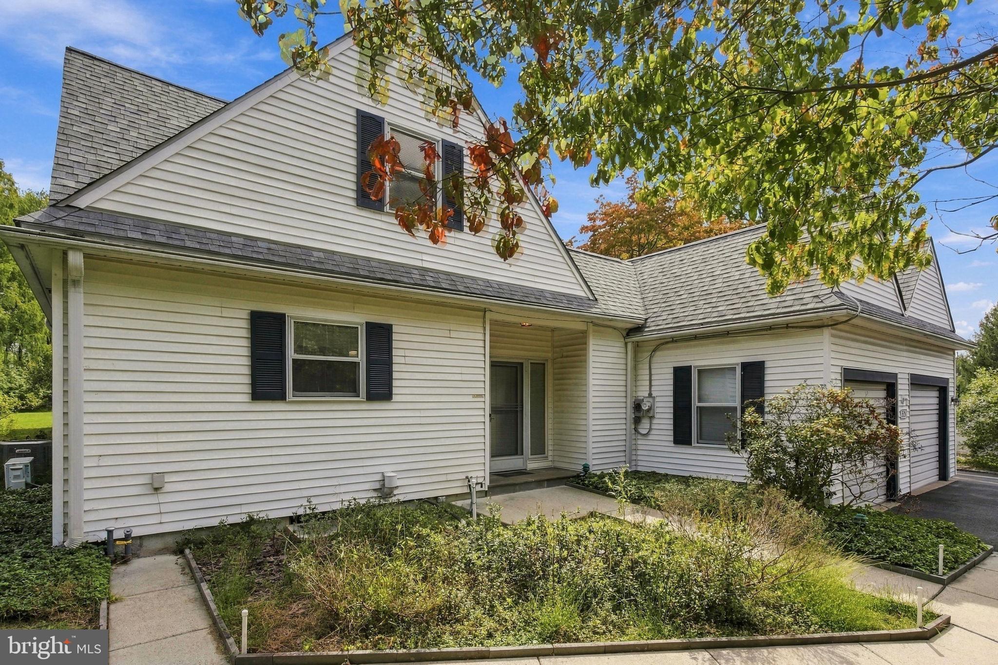 528 MONTGOMERY ROAD