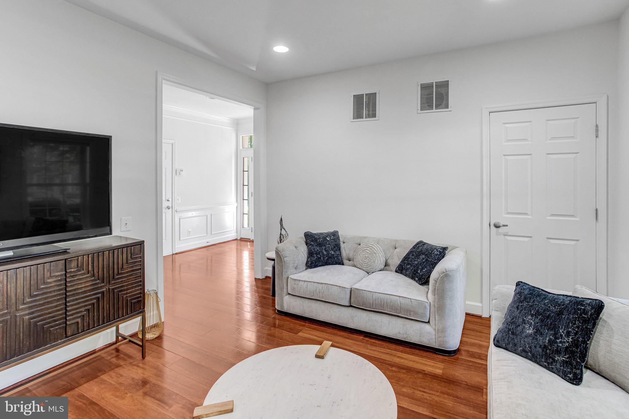 14815 POTOMAC BRANCH DRIVE