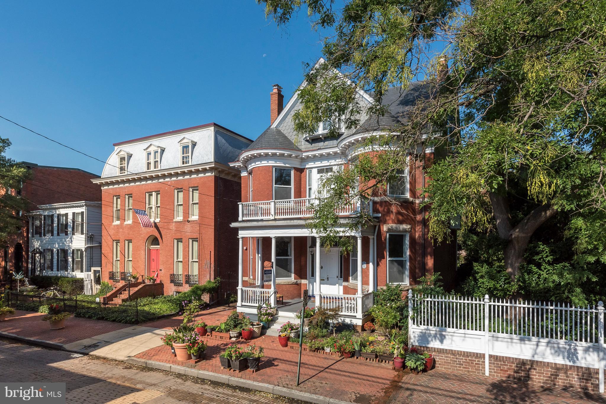 HISTORIC DISTRICT - Residential
