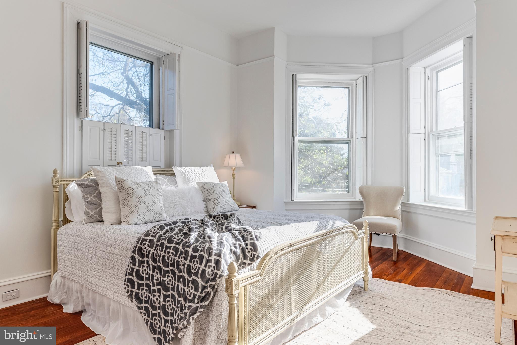 HISTORIC DISTRICT - Residential