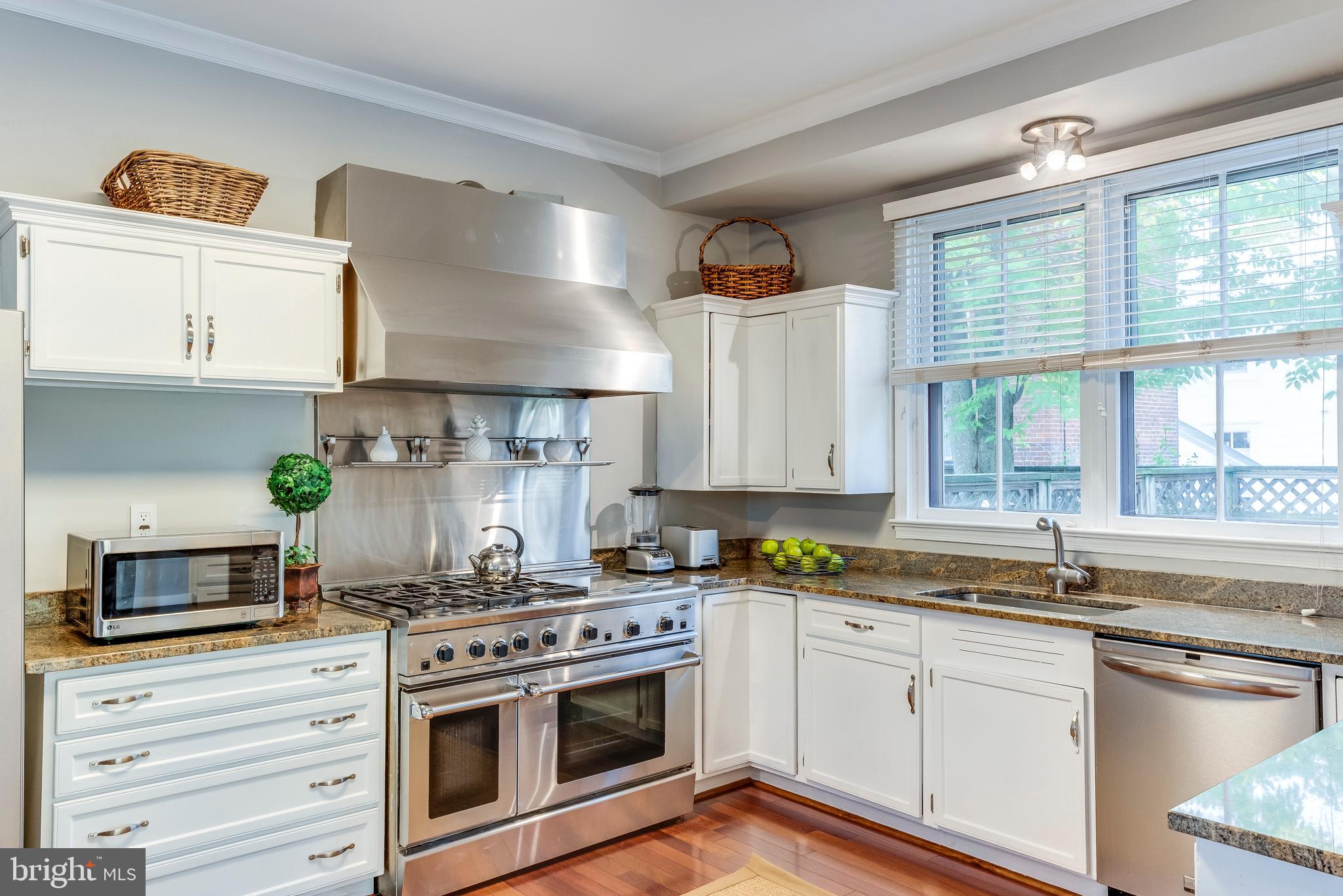 HISTORIC DISTRICT - Residential