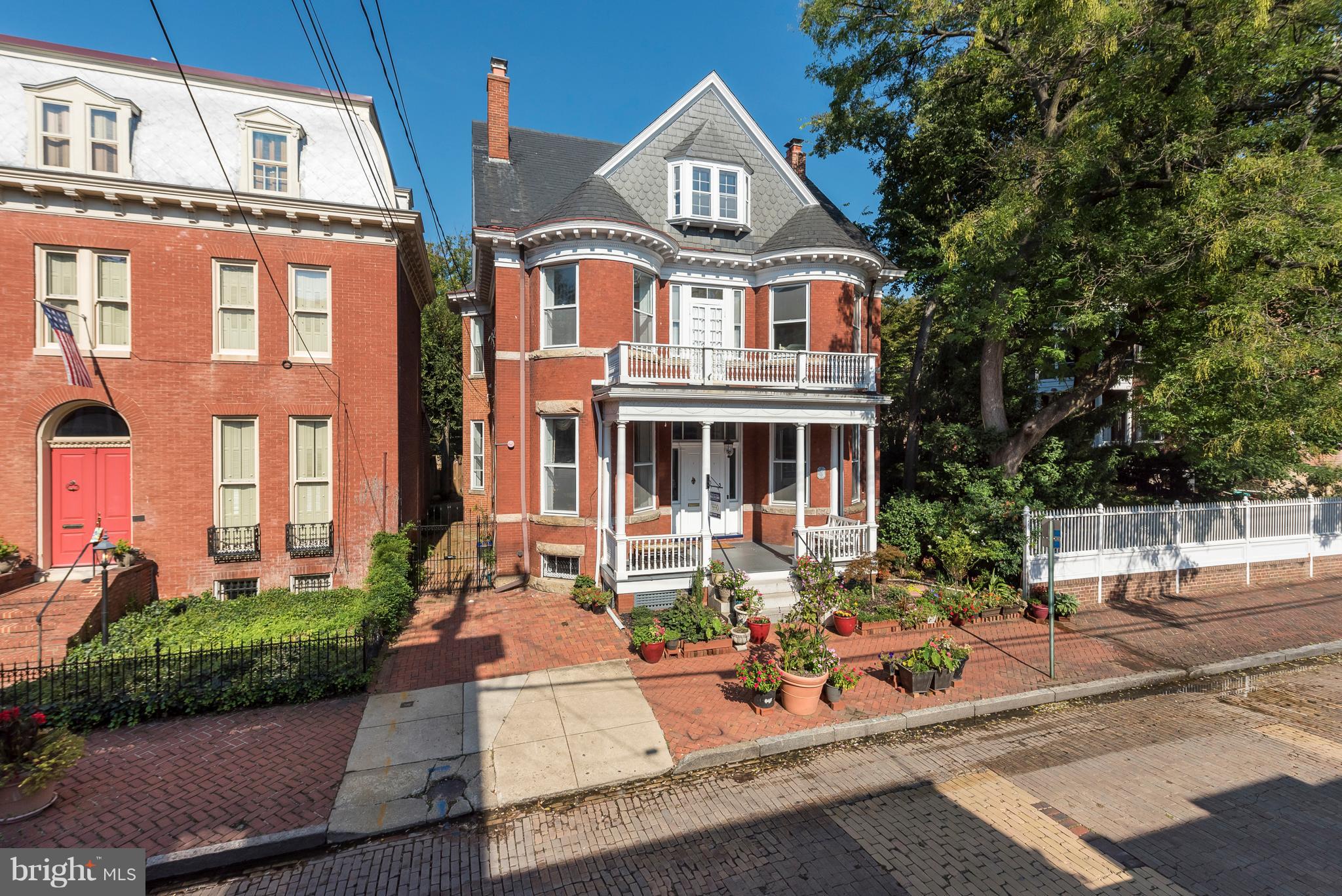 HISTORIC DISTRICT - Residential