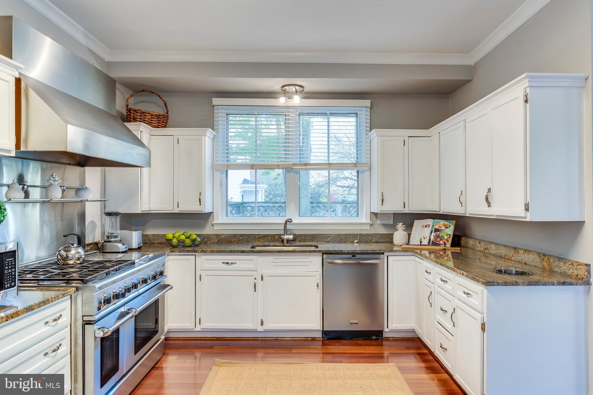 HISTORIC DISTRICT - Residential