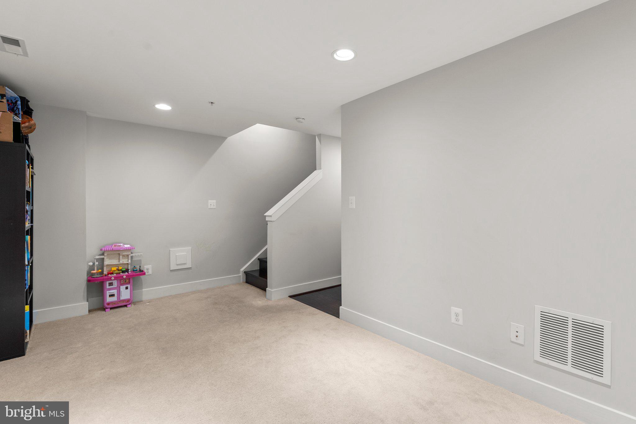 CABIN BRANCH - Residential Lease