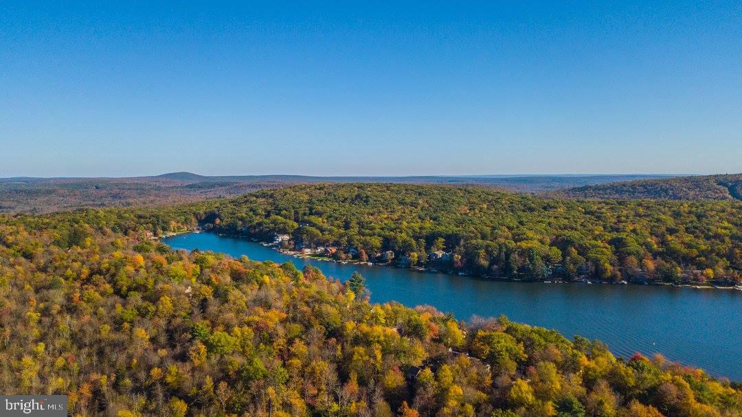 LAKE HARMONY - Residential