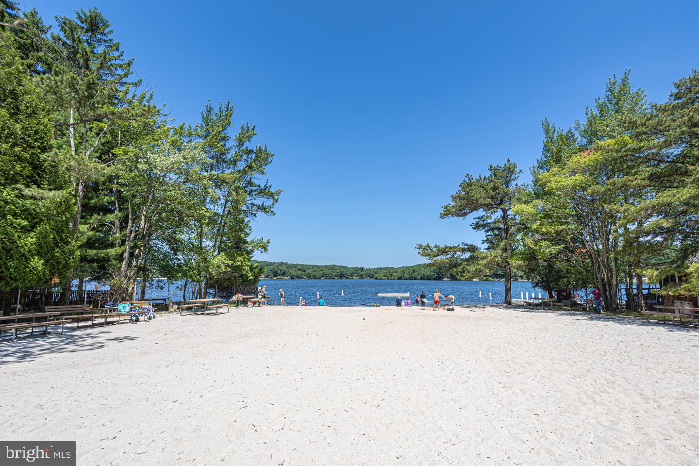 LAKE HARMONY - Residential