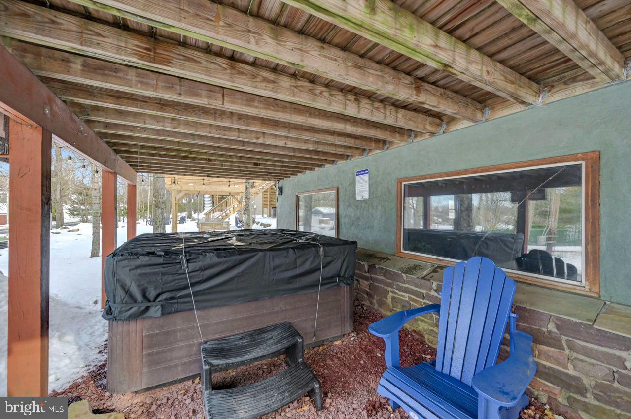 LAKE HARMONY - Residential