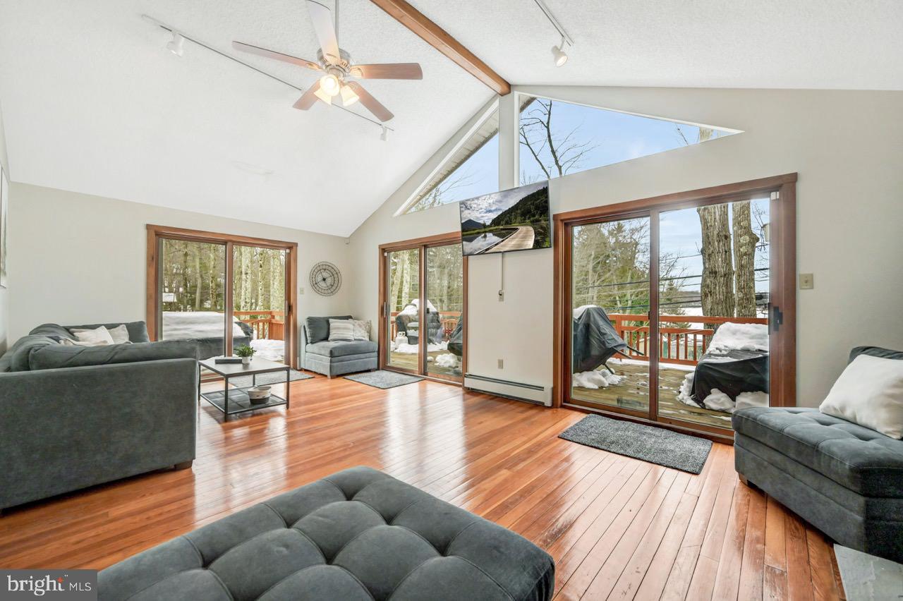 LAKE HARMONY - Residential