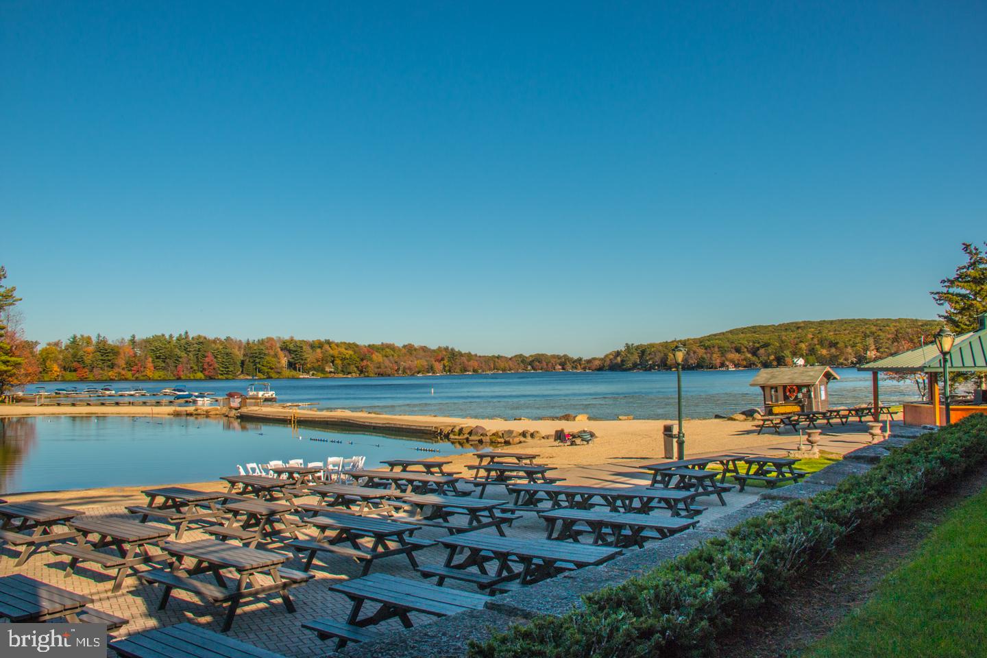 LAKE HARMONY - Residential