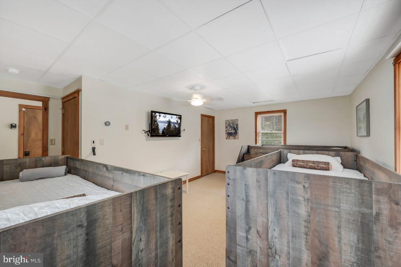 LAKE HARMONY - Residential