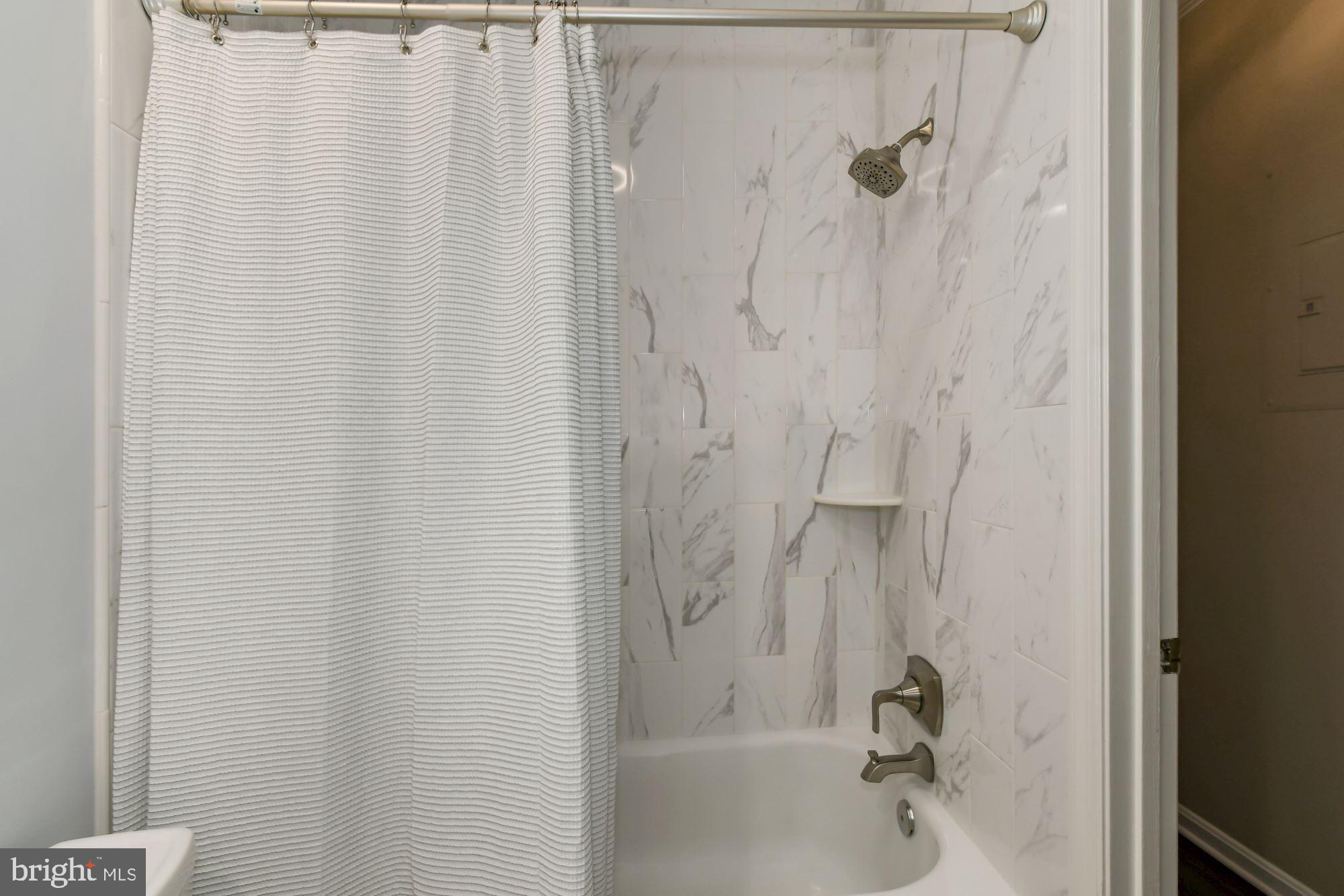 ETON SQUARE - Residential