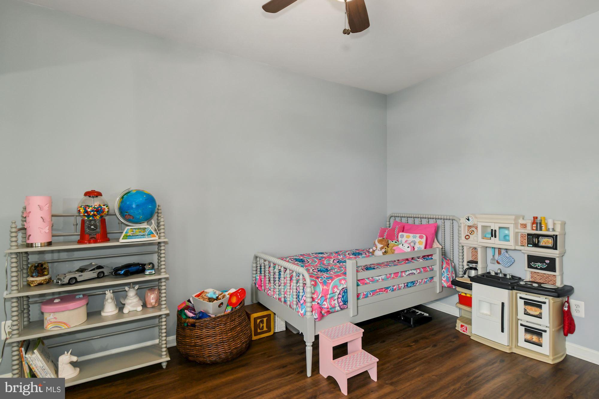 ETON SQUARE - Residential