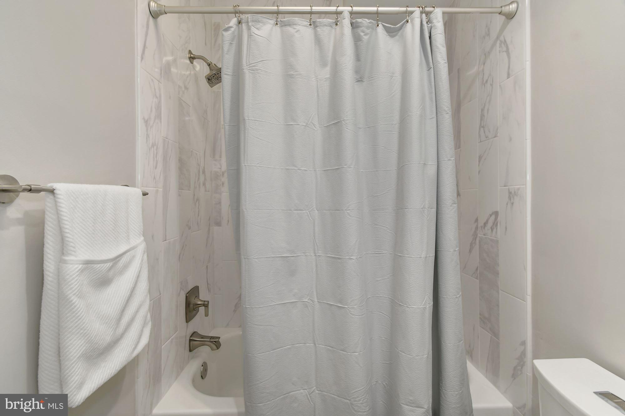 ETON SQUARE - Residential