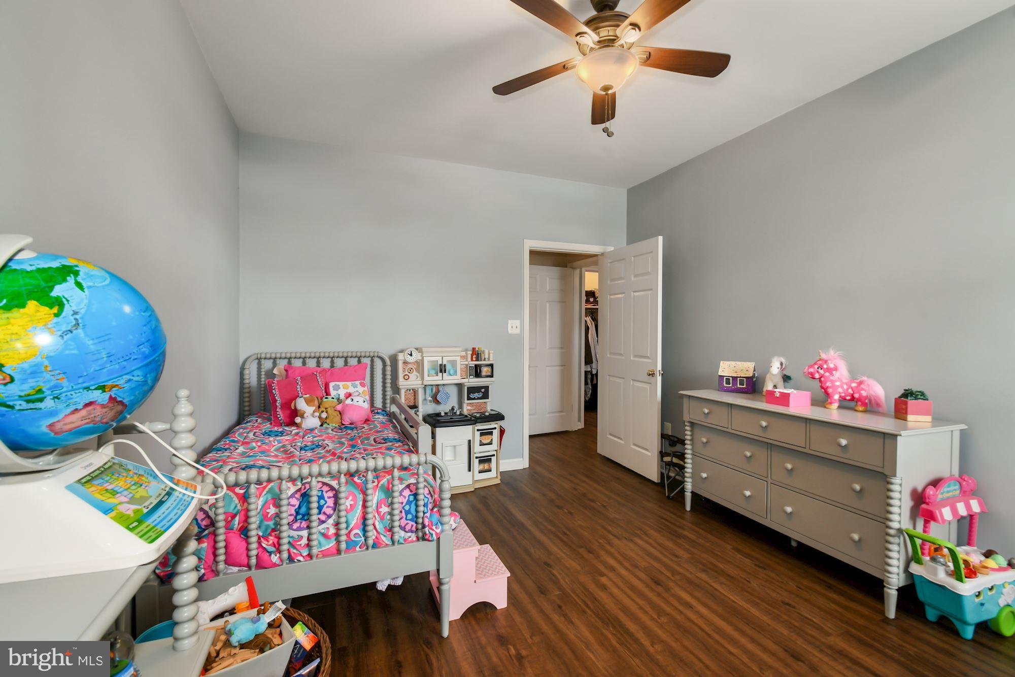 ETON SQUARE - Residential