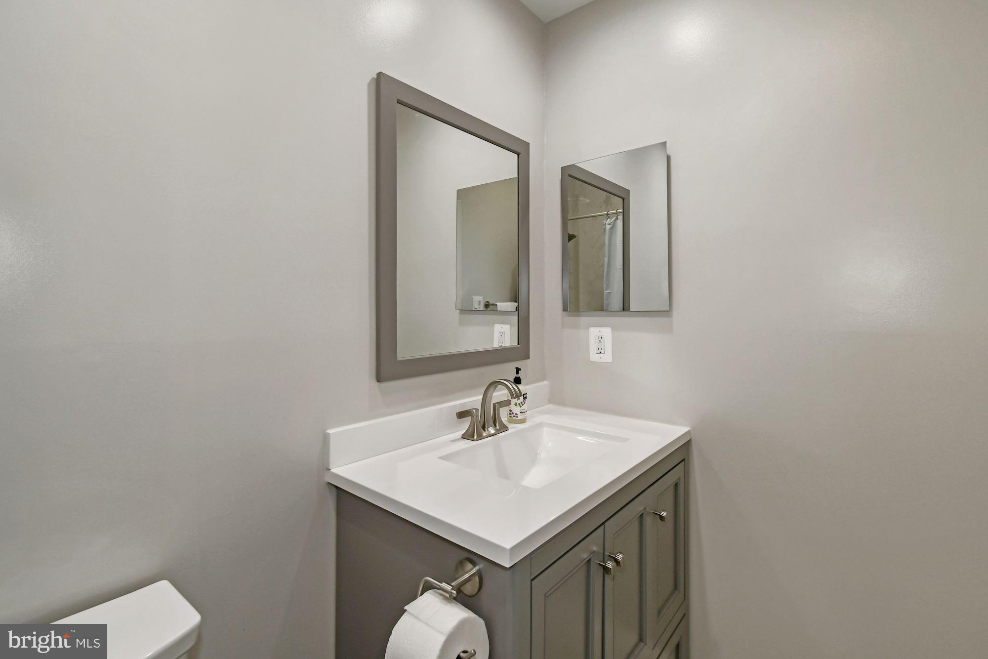 ETON SQUARE - Residential