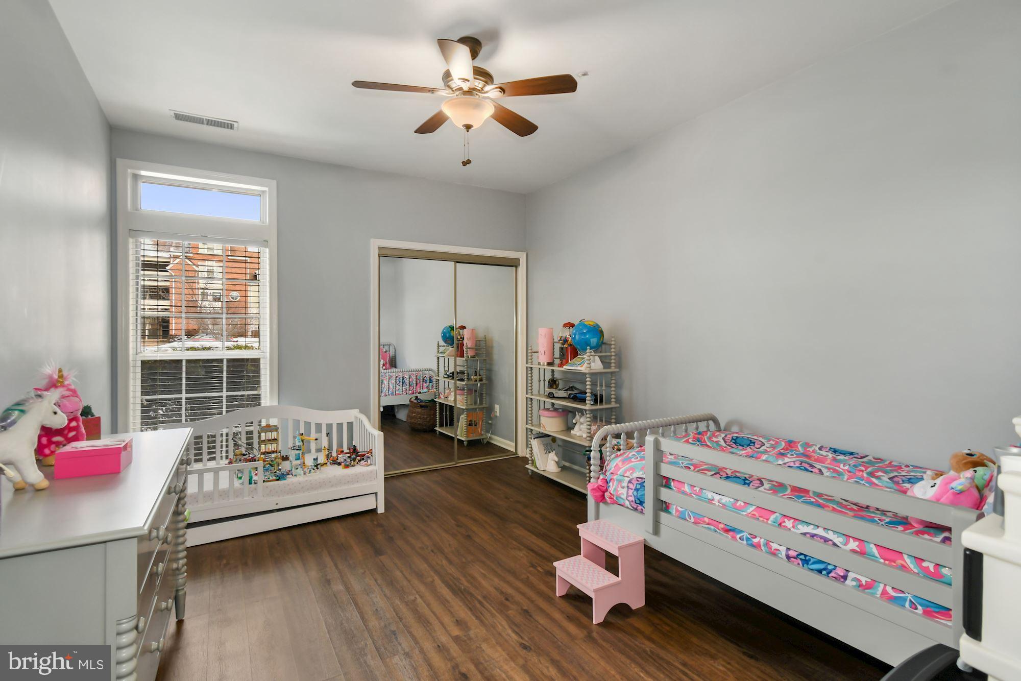 ETON SQUARE - Residential