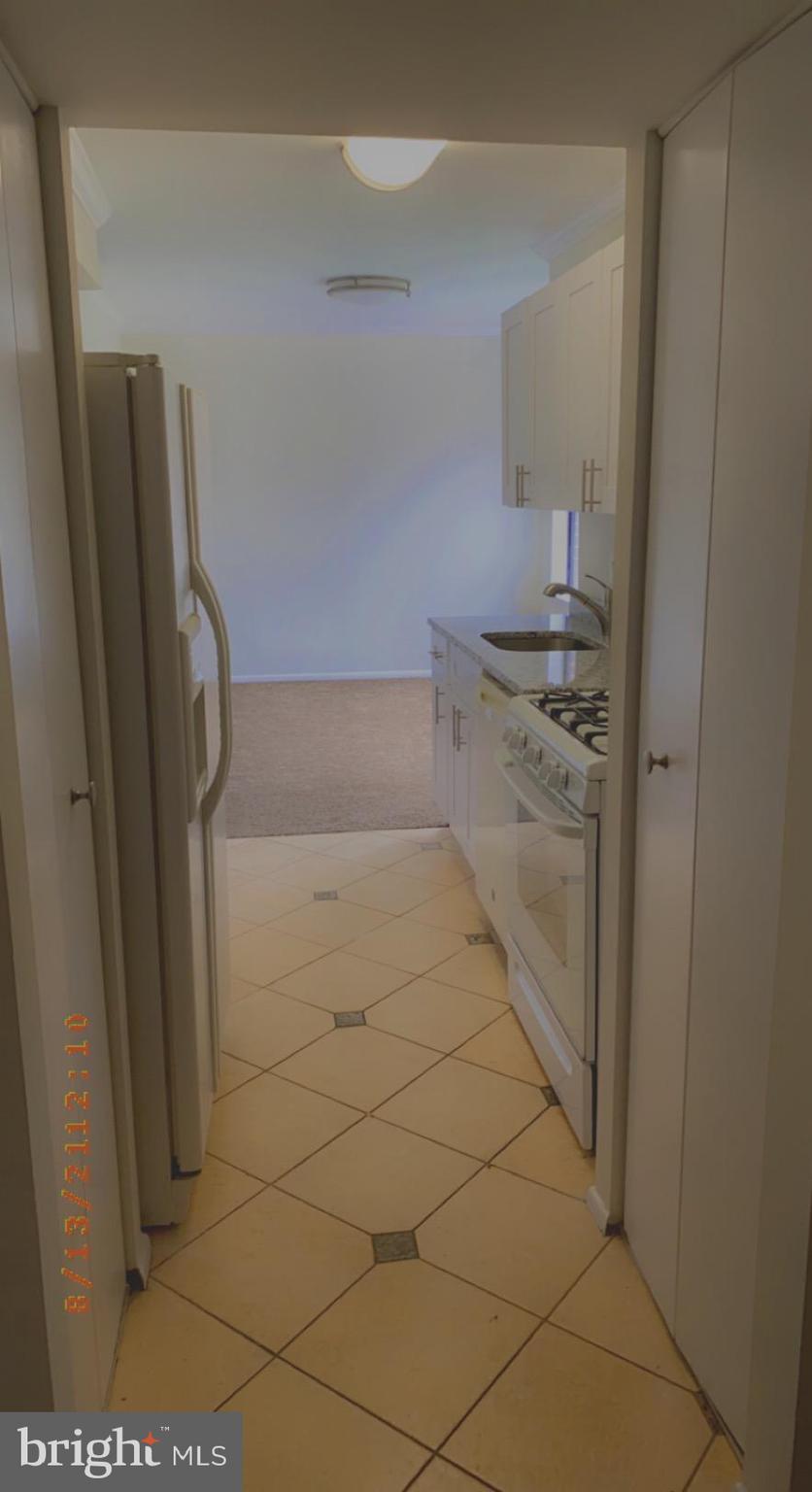 CHERRY GLEN CONDOS - Residential