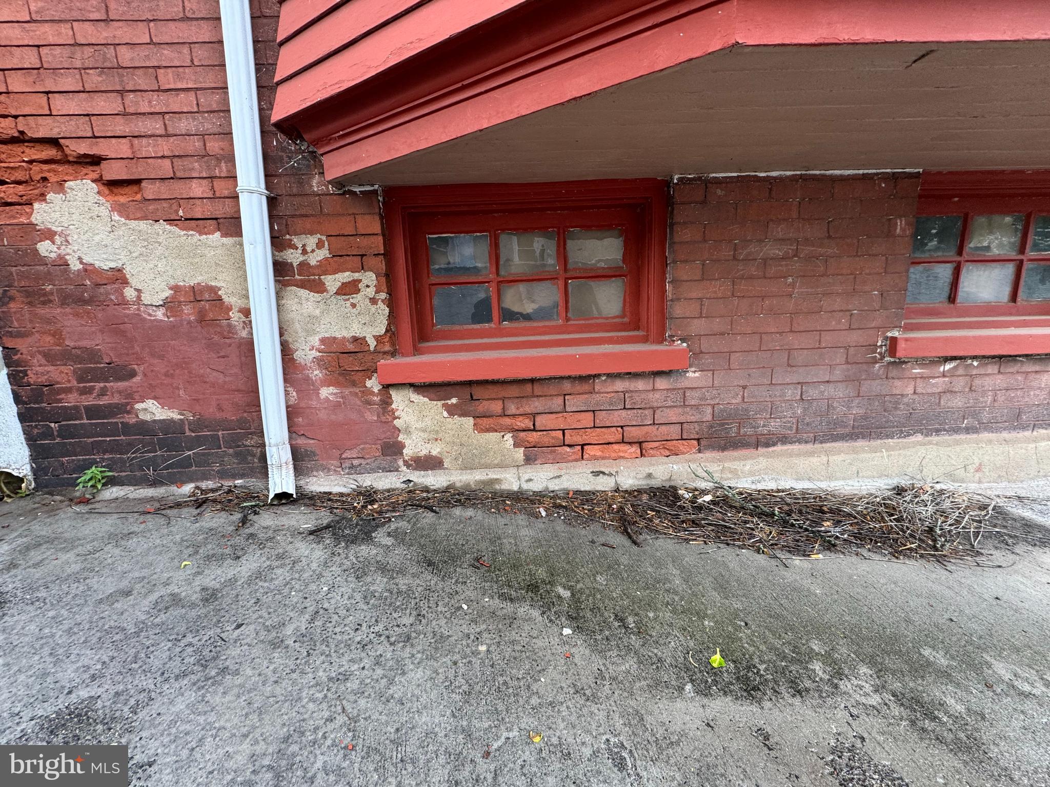 Property sold "as-is" in current condition. No repairs, warranties, disclosures, or inspections provided by the seller. All offers are subject to lien holder(s) approval. Buyer proof of funds or pre-qual letter and addendum to contract is required. Submit all offers on Special Sales Contract with Rider. Needs TLC, needs electrical/plumbing work, needs new roof, carpet not usable, appliances unknown, kitchen requires work, needs new windows, exterior doors and plaster repairs.