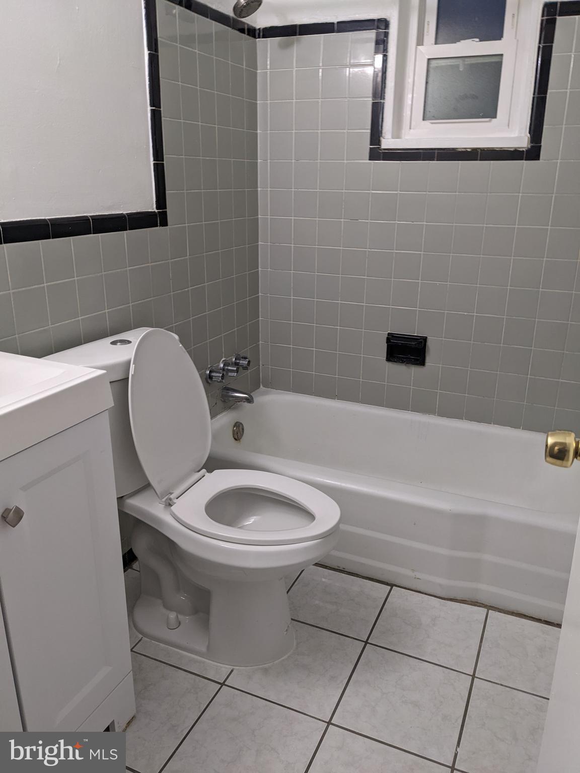 BEALLS - Residential Lease