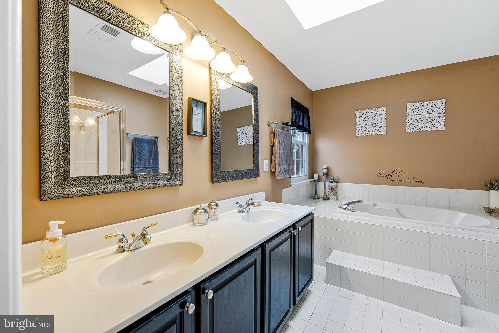 ARROWOOD - Residential