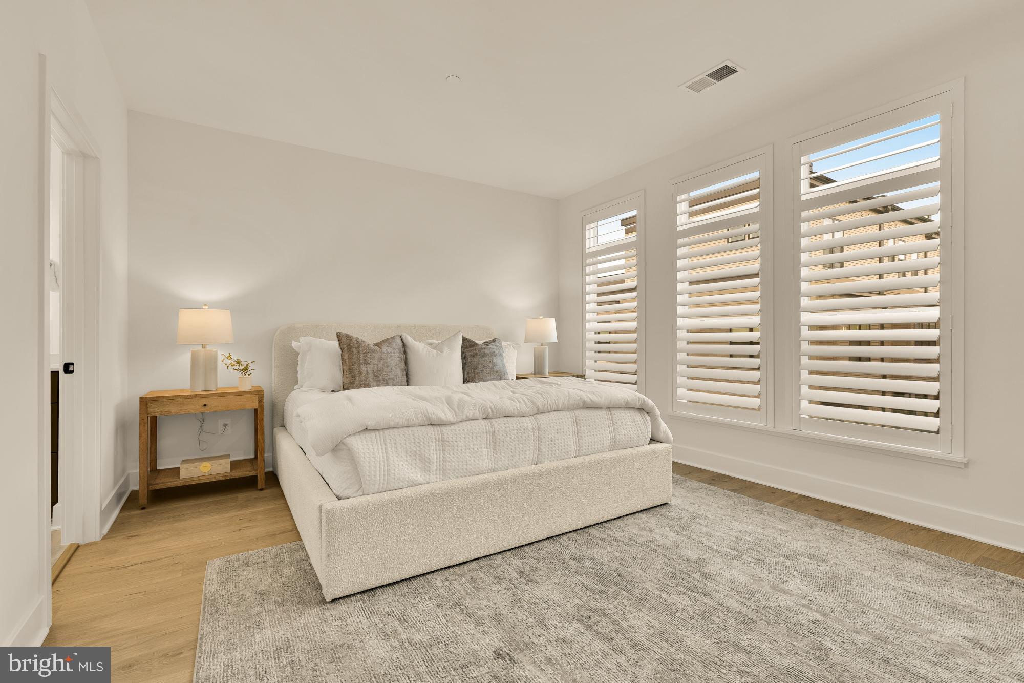 WESTBARD SQUARE - Residential