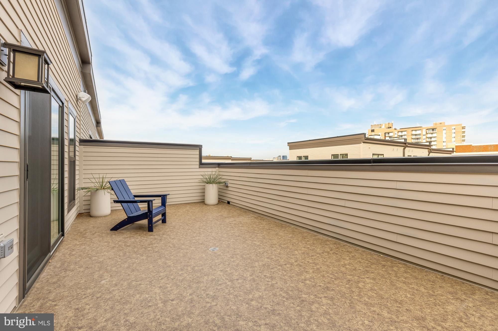 WESTBARD SQUARE - Residential