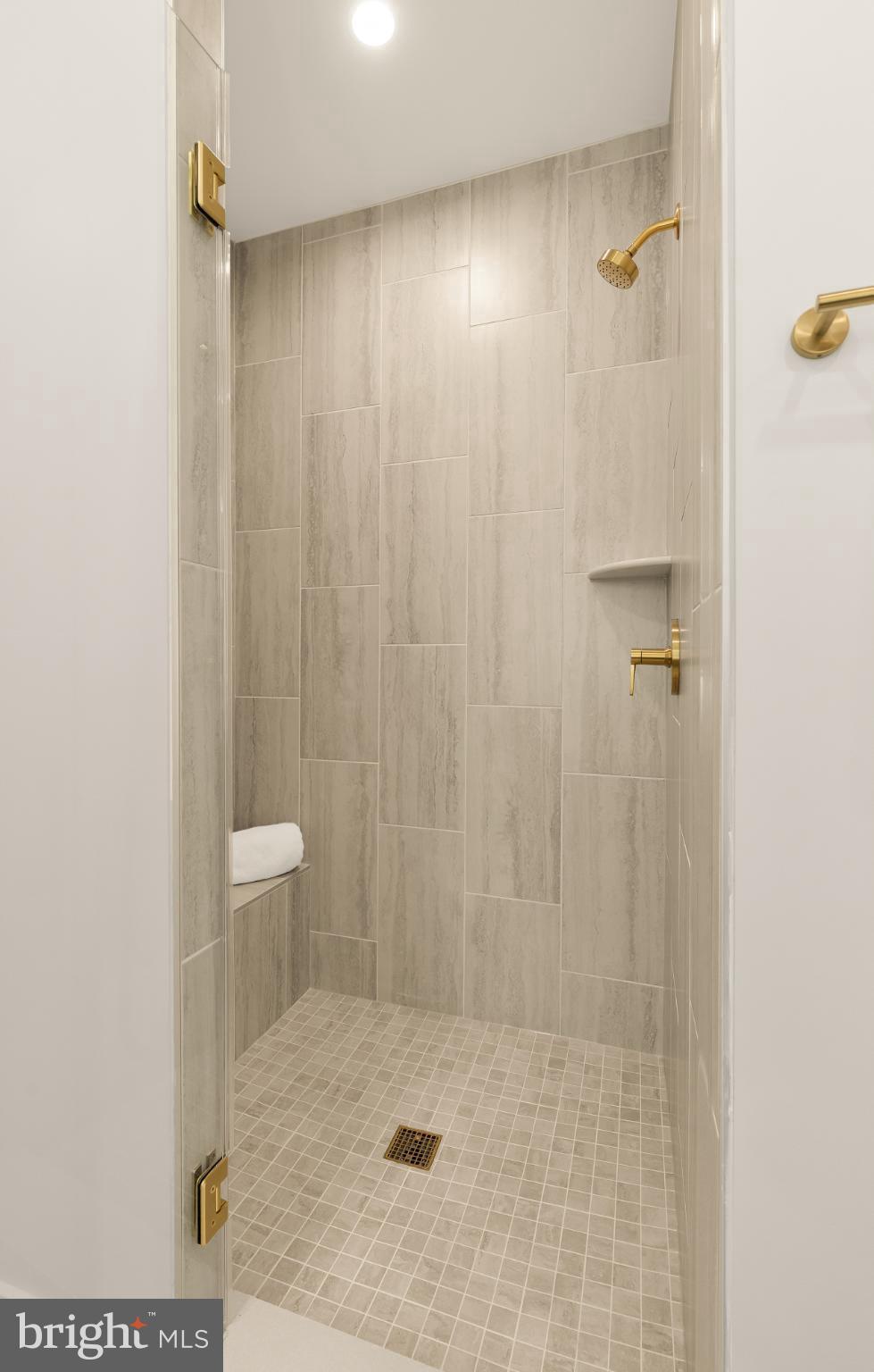 WESTBARD SQUARE - Residential