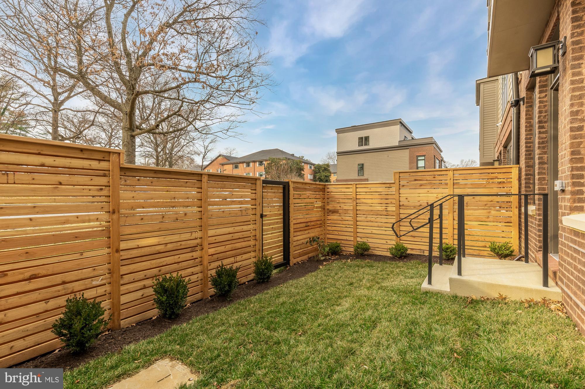 WESTBARD SQUARE - Residential