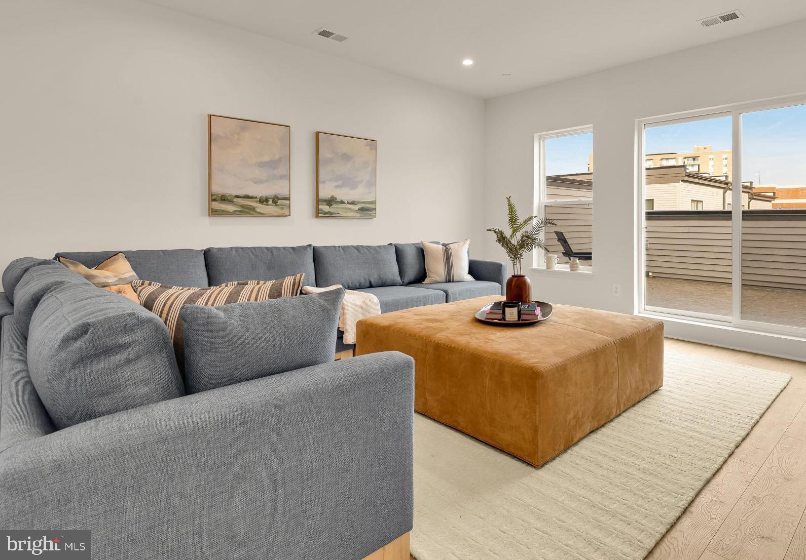 WESTBARD SQUARE - Residential