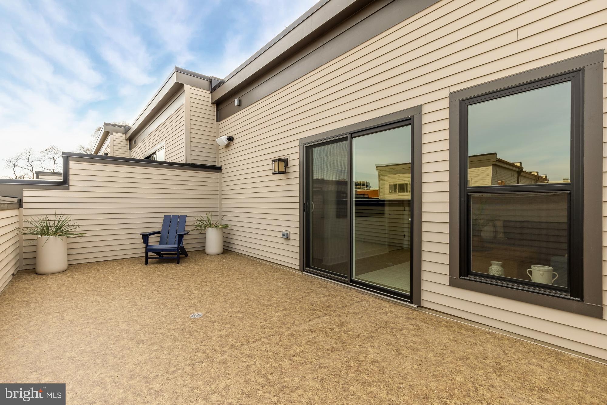 WESTBARD SQUARE - Residential