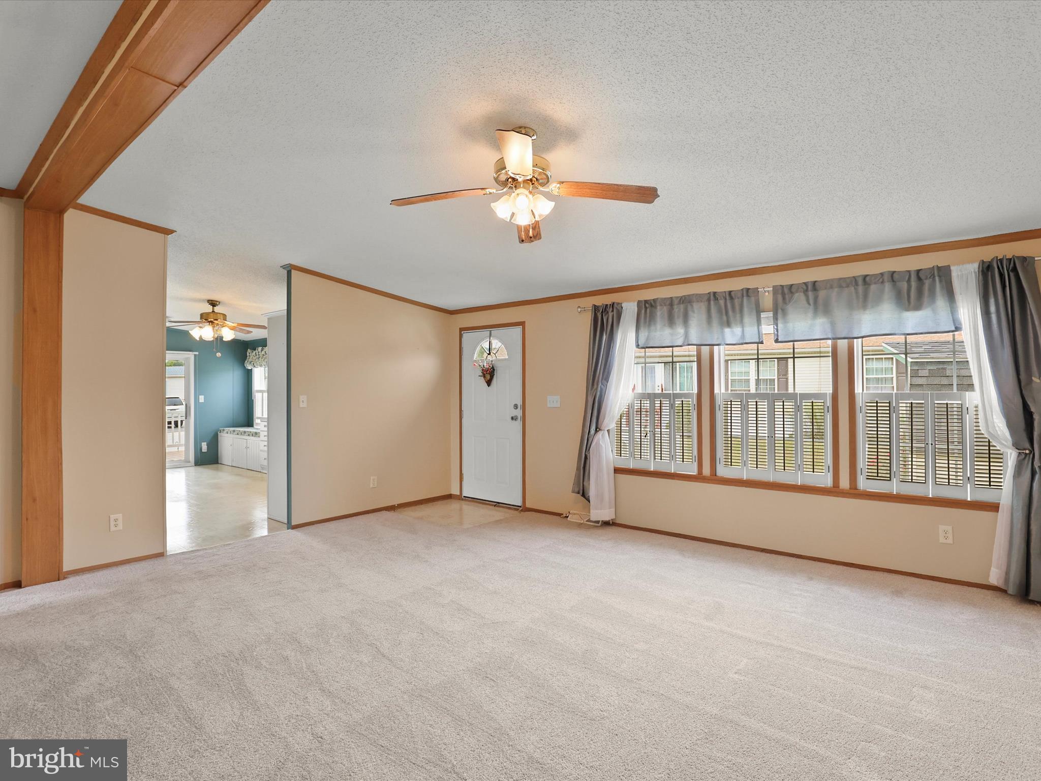 EAGLE VIEW COMMUNITY - Residential