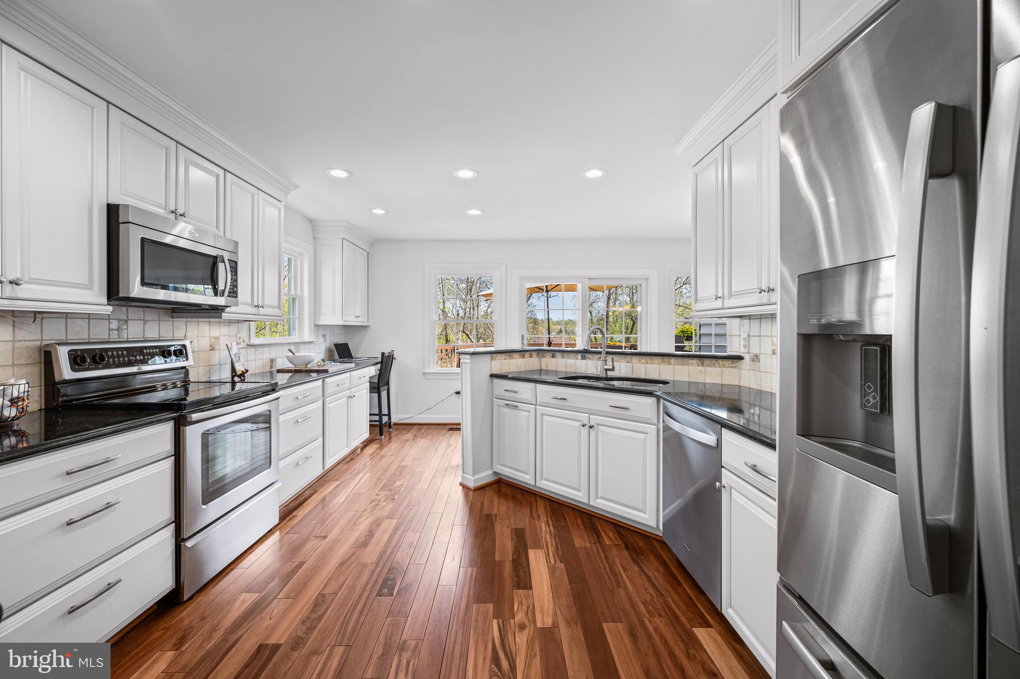 ROCKBURN TOWNSHP - Residential