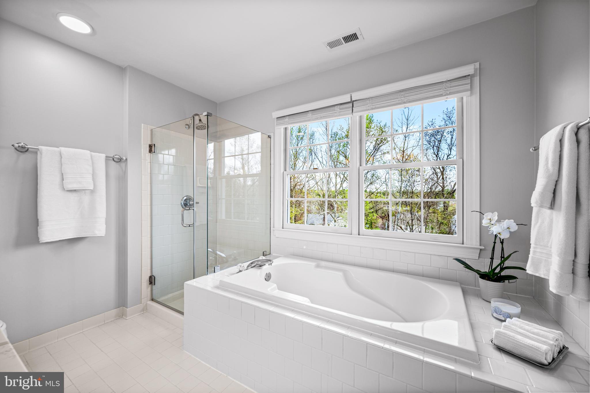 ROCKBURN TOWNSHP - Residential