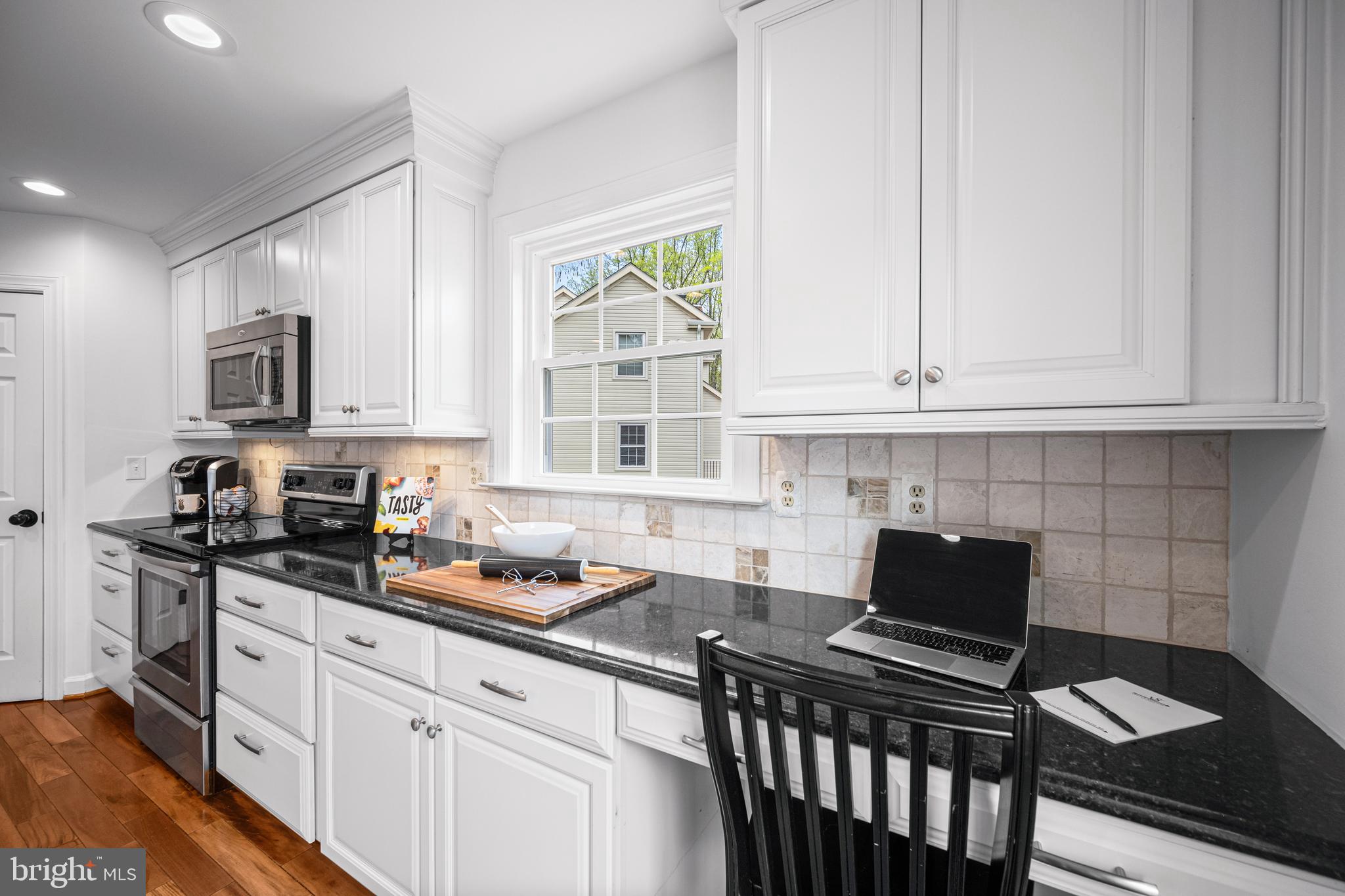 ROCKBURN TOWNSHP - Residential