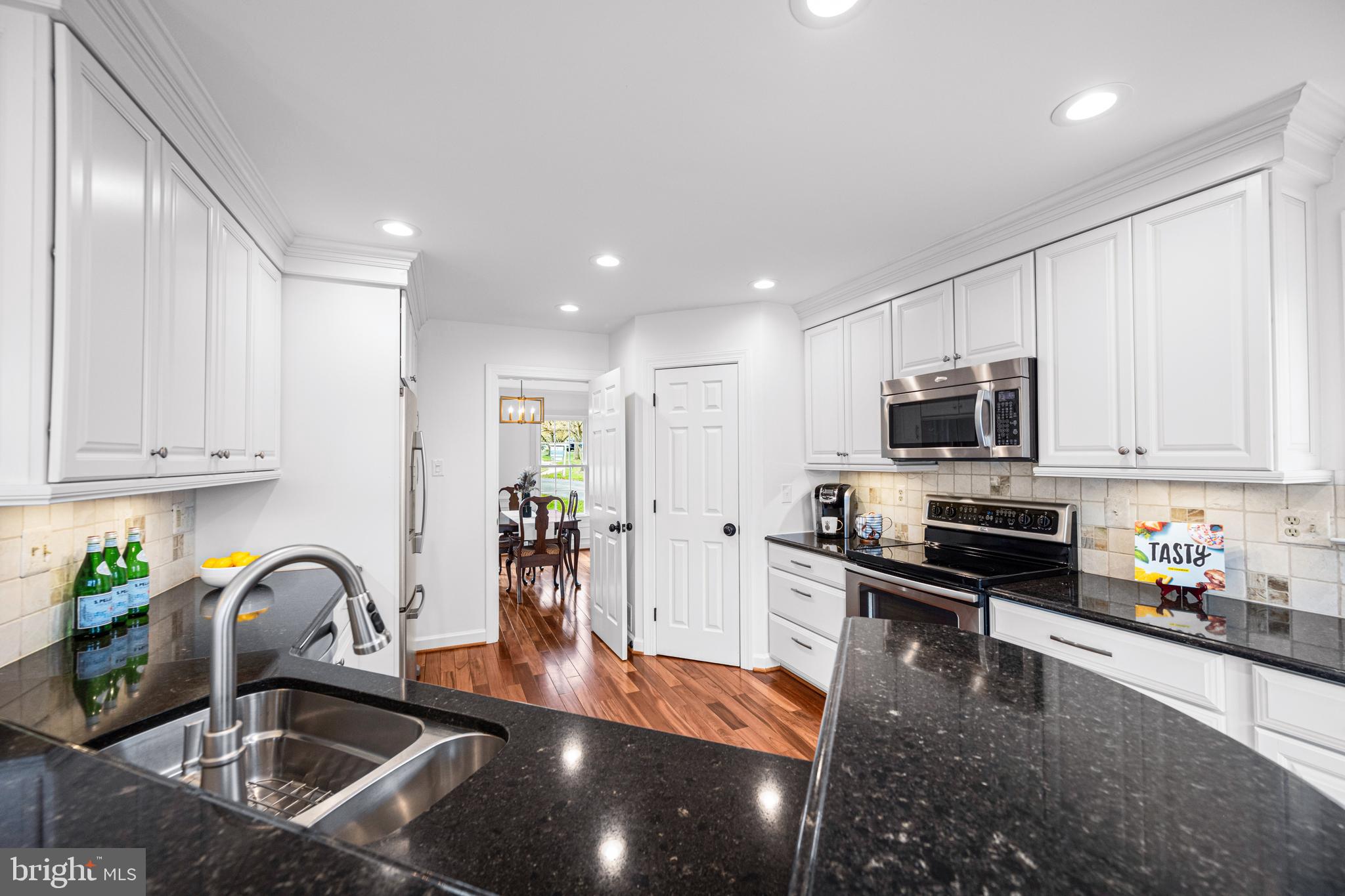 ROCKBURN TOWNSHP - Residential