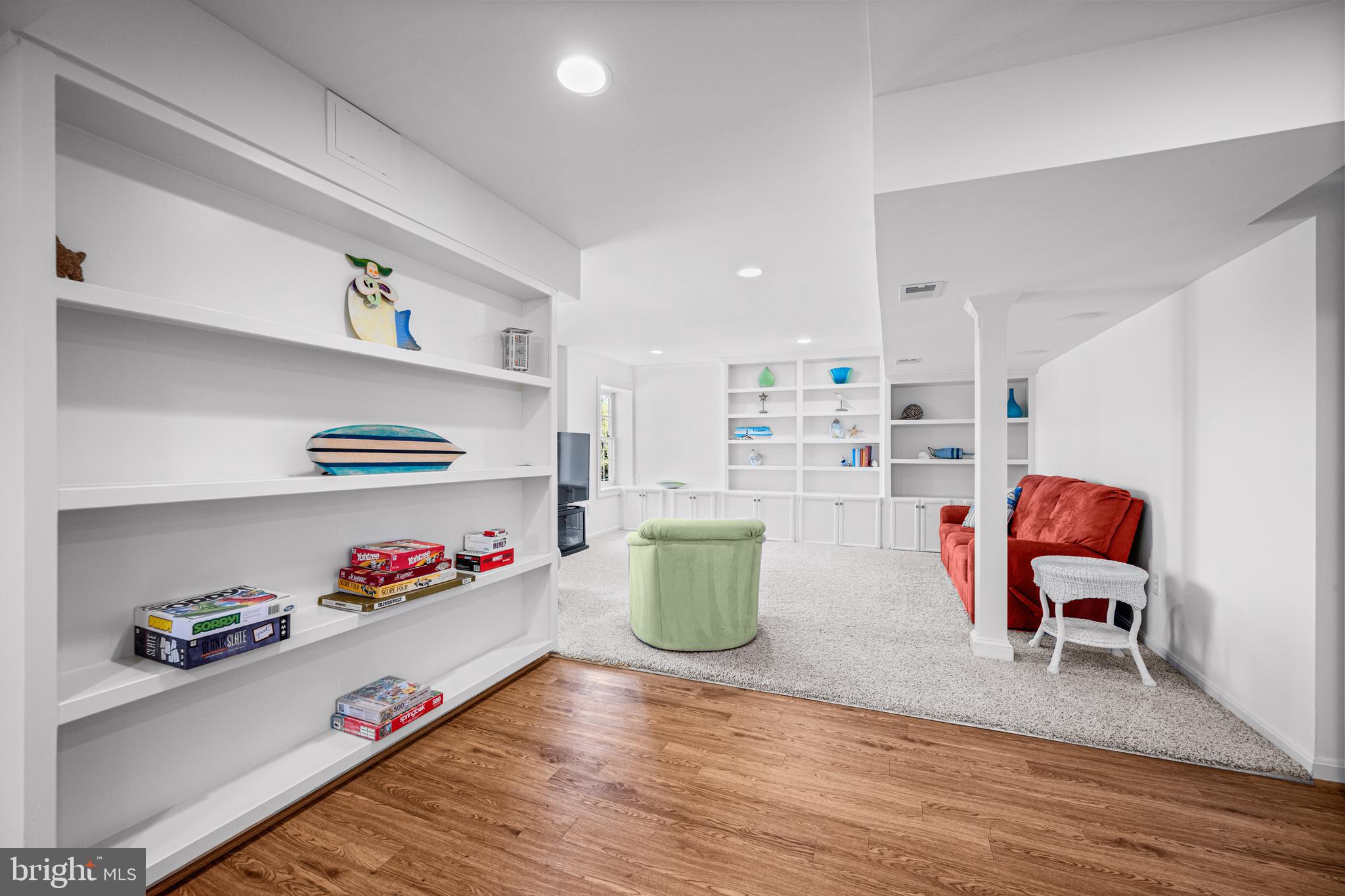 ROCKBURN TOWNSHP - Residential