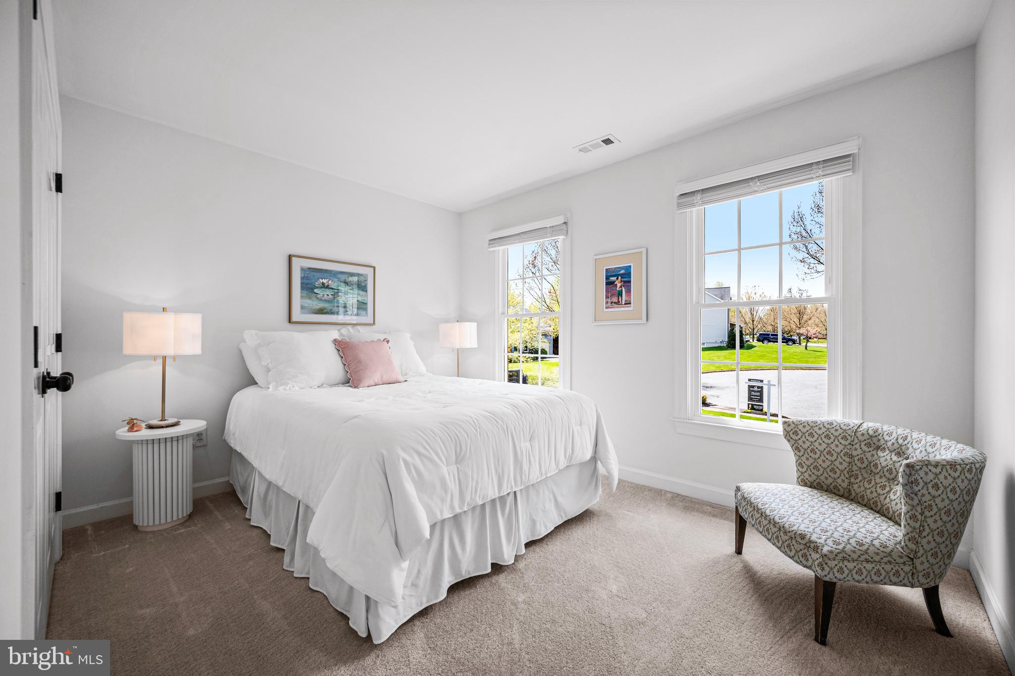 ROCKBURN TOWNSHP - Residential