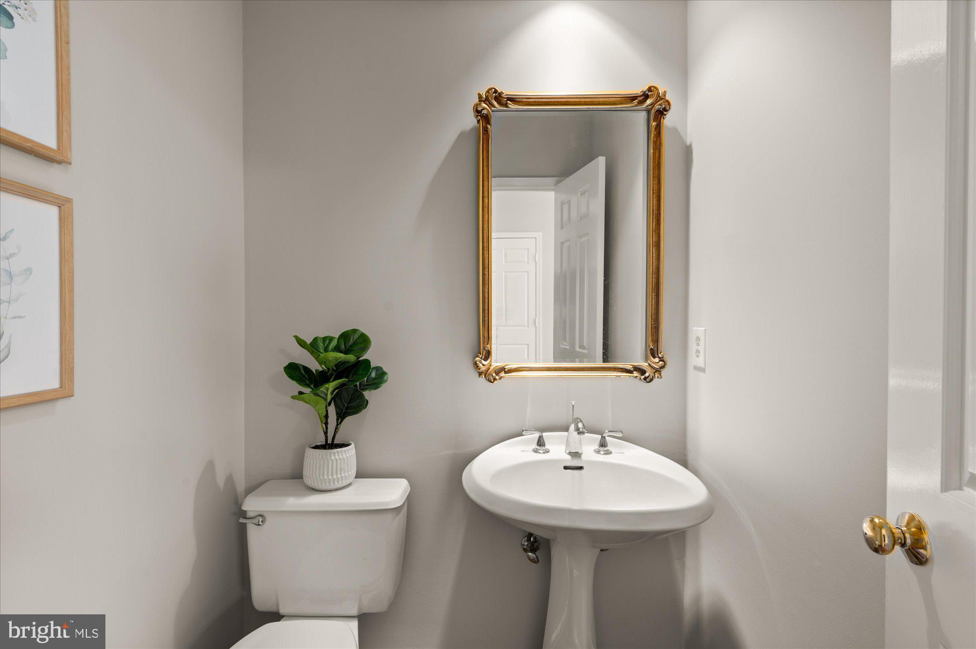 KENTSDALE ESTATES - Residential