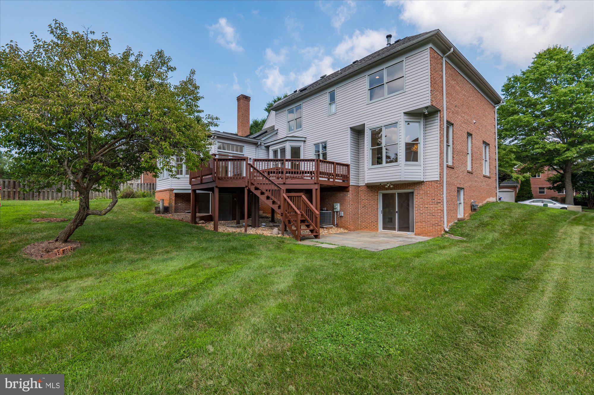 KENTSDALE ESTATES - Residential