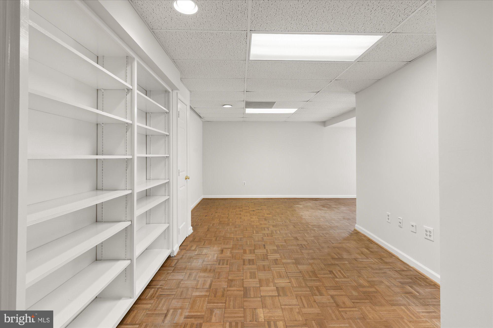 KENTSDALE ESTATES - Residential